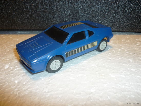 Винтажная Модель авто BMW M1. 1:43.