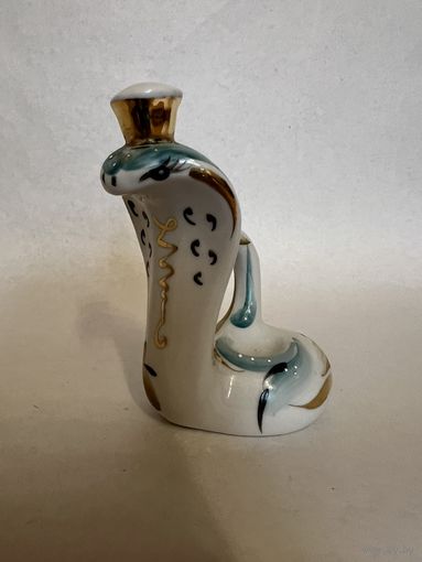 Статуэтка фарфоровая "Змея"  ДФЗ