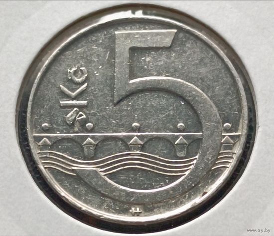 Чехия. 5 крон 2002 года. (*).