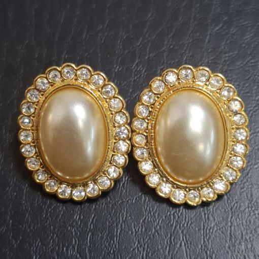 Серьги винтажные на клипсах. Времен СССР