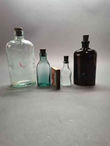 Аптечная бутылочка 4шт. одним лотом.