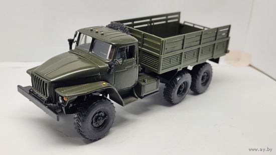 Автомодель СССР Урал-4320