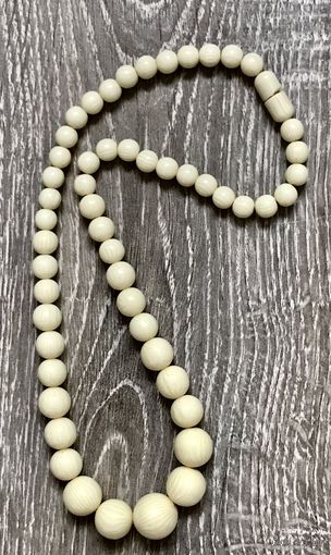 Бусы. Бусы из айворина.