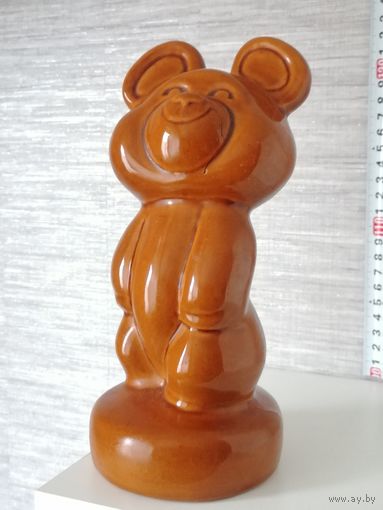 Мишка олимпийский.Высота 20 см.