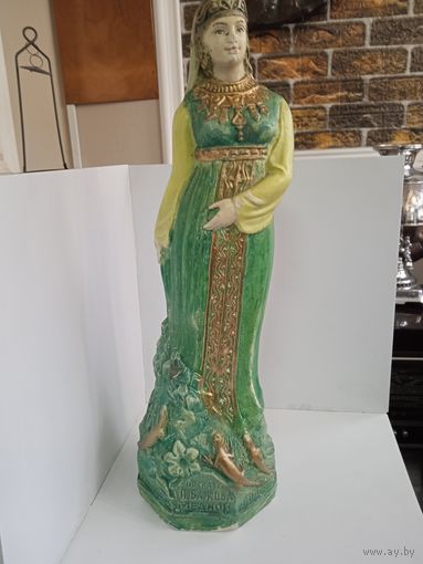 Скульптура хозяйка медной горы