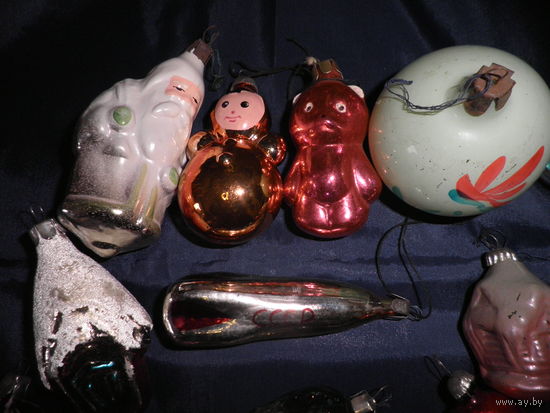 Ёлочные игрушки дед мороз,неваляшка,мишка и др.всего 14 шт.из СССР.С рубля.