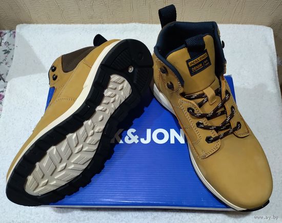 НОВЫЕ JACK & JONES, оригинал, нубук (41,42,45 р-р).