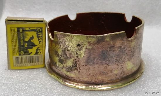 Пепельница из очень крупнокалиберной гильзы. Клеймо 1940г.