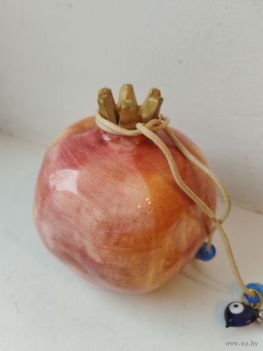 Фарфоровый фрукт. Гранат.