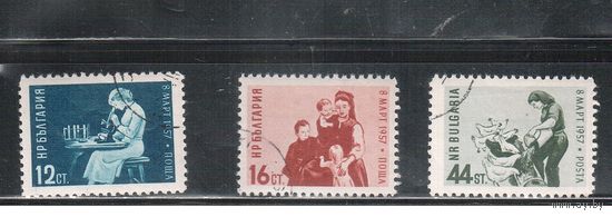 Болгария-1957, (Мих.1016-1018) , гаш.  ,  8 Марта ,(полная серия)