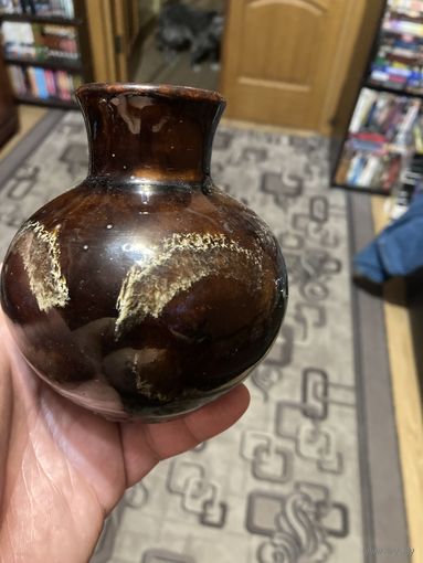 Старинная вазочка