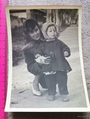 Старое фото. Девочка с Мамой. 1963г