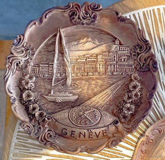 Сувенирная тарелочка ''Geneve'' из Швейцарии