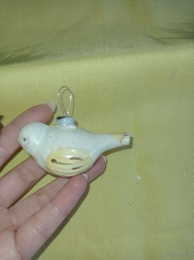 Елочная игрушка СССР, елочная игрушка птичка, воробей, со сколом на хвостике