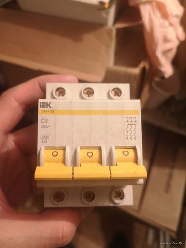Выключатель автоматический ВА47-29 3P С 4А 4,5кА IEK