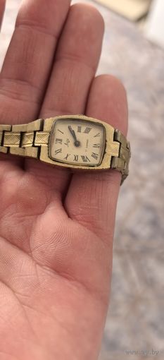 Часы Луч СССР, заводятся, тикаю.