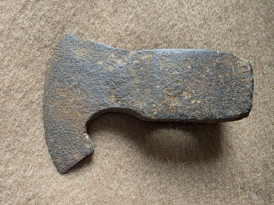 СТАРЫЙ ТОПОРИК.