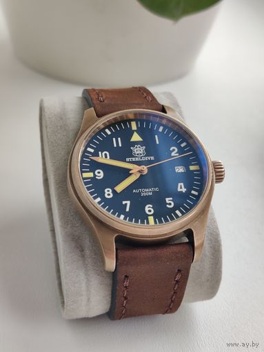 Механические часы с автоподзаводом "STEELDIVE"