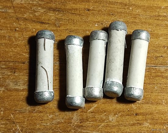 Плавкая вставка 10А для предохранителя Е27В1-10/380 5 штук, c 1 рубля