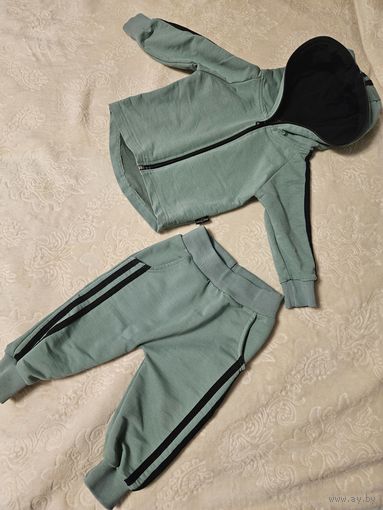 Спортивный костюм