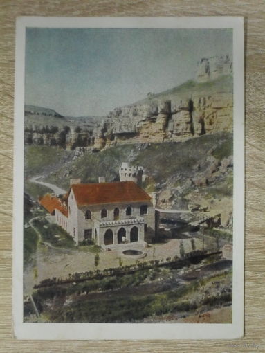 ЧИСТАЯ ОТКРЫТКА СССР. "КИСЛОВОДСК. ДОРОГА К ЗАМКУ "КОВАРСТВА И ЛЮБВИ"  1956 год.