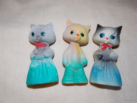 Кошечка, кот - резиновая игрушка СССР, пищалка, старая резина