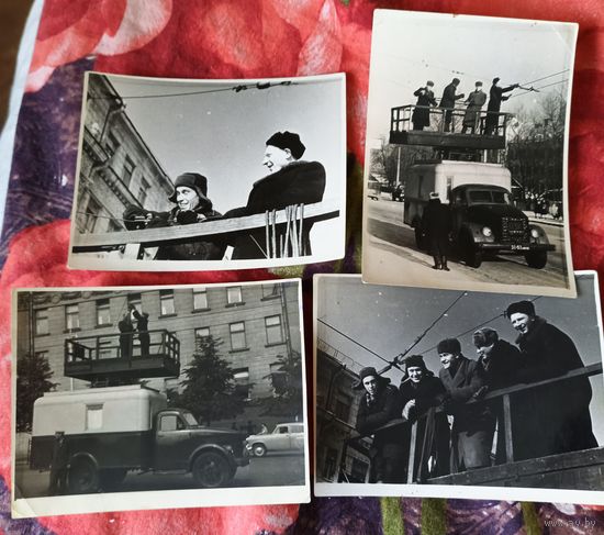 Прокладка тролейбусных проводов на уицах Минска.