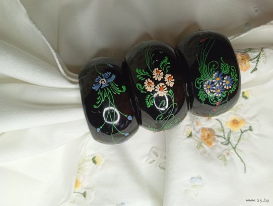 Кольца для салфеток деревянные с цветочным рисунком