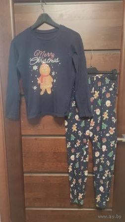 Классная пижама, хлопок.  Кофта ПОгруди 48 см, длина рукава 50 см, длина 54,5 см. Штаны ПОталии тянется 31-45 см, длина 94 см.