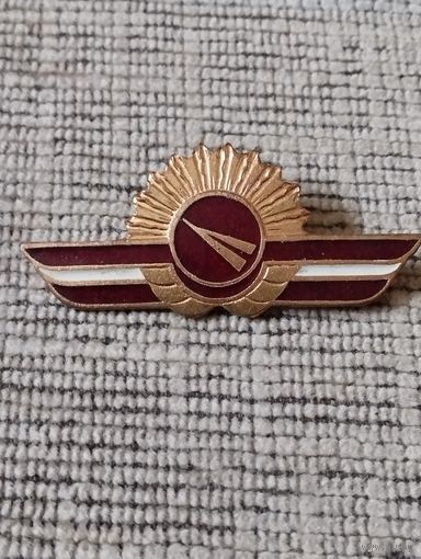 Нагрудный знак на китель, пилота Гражданской авиации, Латвия, 1991-1995 г н.