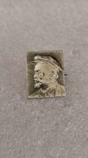 Значек знак Ленин,200 лотов с 1 рубля!!!