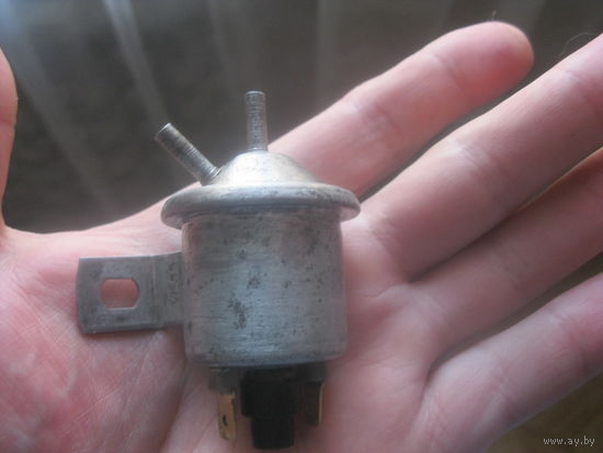Электромагнитный клапан СССР к автомобилям Волга,Москвич ,Ваз,Уаз