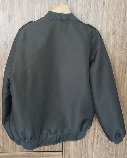 Куртка -"Бомбер"-практически новая