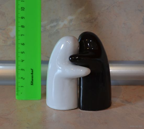 Солонка и перечница .