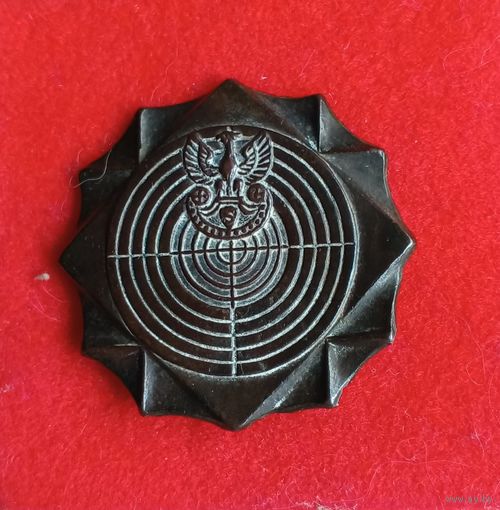 Знак польского Стрелкового общества за отличную стрельбу. Межвоенная Польша.