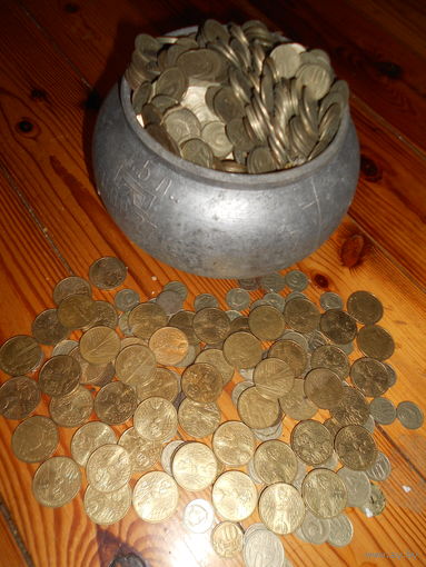 Горшочек и монеты