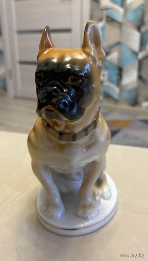 Статуэтка Фарфоровая Бульдог . ЛФЗ