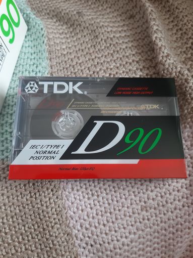 Кассета TDK D90.