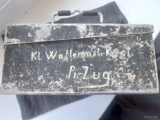 Классный артефакт истории. Подписной ящик мг. "Оружейный мастер, саперный взвод, инициалы". В хорошем состоянии. 1938 год.