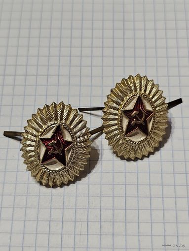 Кокарда СССР.
