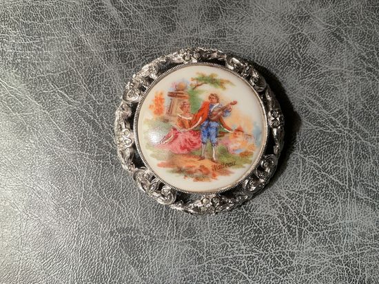 Брошь Лимож Свидание Франция винтаж Редкая