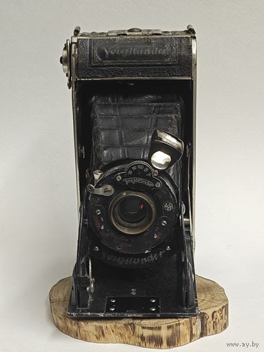 Складной фотоаппарат "Voigtlander Bessa"