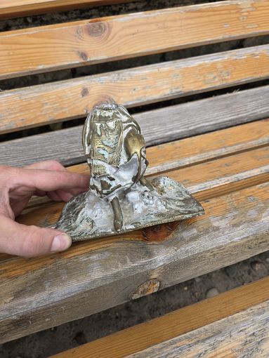Часть статуэтки из бронзы