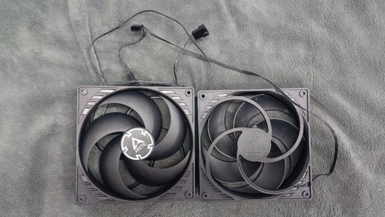 Вентиляторы для корпуса Arctic P14 PWM PST 2шт