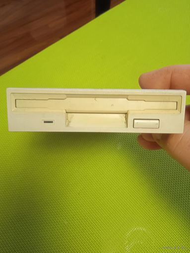 Дисковод для дискет