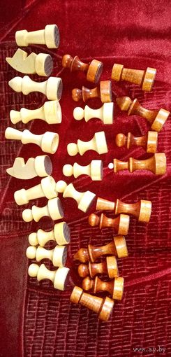 Шахматы. Любая на выбор 2 рубля.