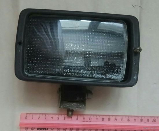 Корпус противотуманной  301 993 653 01 Fog lamp Mercedes настоящее стекло фары рассеиватель Hella