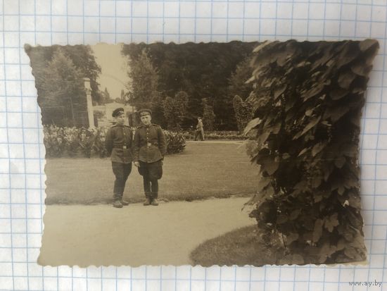 Армейское фото.