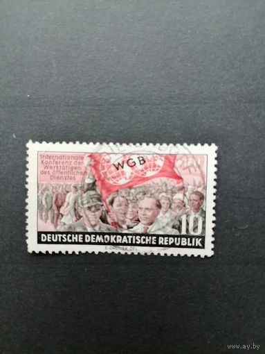 ГДР 1955 Марка "Международная конференция работников всемирной федерации профсоюзов (WGB)" (гашение, без клея) Mi.452 каталог 1.20 евро
