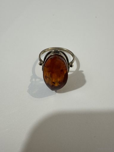 Серебряная кольцо